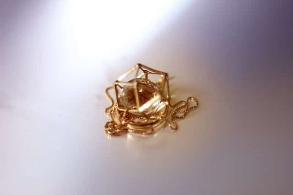 Suivez la tendance et adoptez les bijoux tête de mort